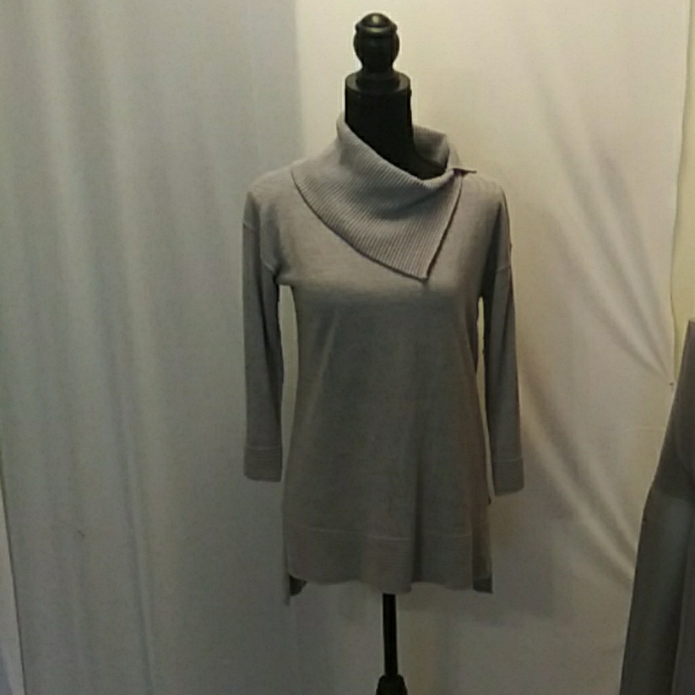 Grey sweater